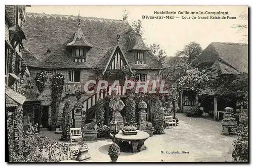 Ansichtskarte AK Hostellerie Guillaume le Conquerant Dives sur Mer Cour du Grand Relais de Poste