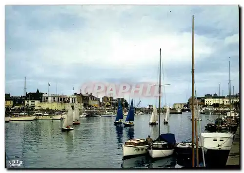 Cartes postales moderne Deauville Le Bassin des Yachts et les voiliers Bateaux