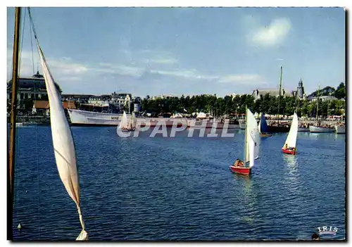 Cartes postales moderne Deauville Le Bassin des Yachts et les voiliers Bateaux