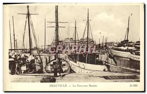 Ansichtskarte AK Deauville Le Nouveau Bassin Bateaux