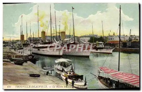 Cartes postales Deauville Trouville Le Bassin des yachts Bateaux