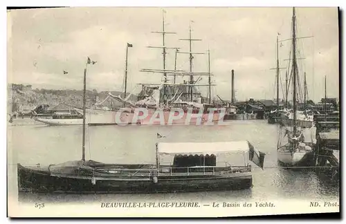 Ansichtskarte AK Deauville Plage Fleurie Le Bassin des Yachts Bateaux