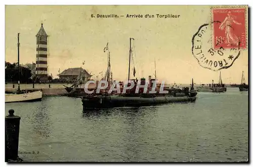 Cartes postales Deauville Arrivee d Un Torplileur Bateau carte toilee