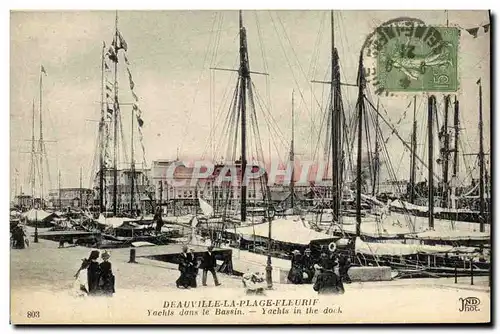 Cartes postales Deauville Les Yachts dans le Bassin Bateaux