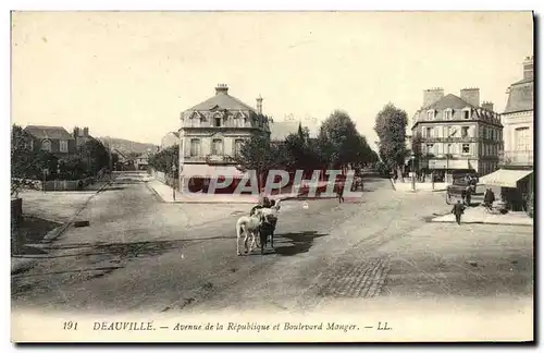 Cartes postales Deauville Auenue de la Republique et Boulevard Manger