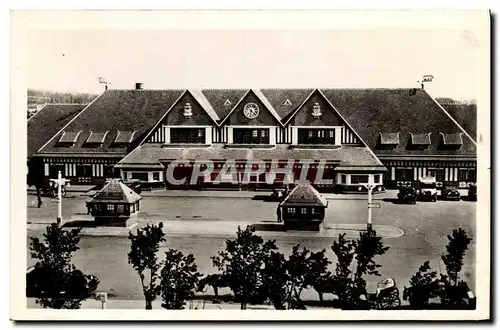 Cartes postales moderne Deauville La Plage Fleurie La Place de la Gare