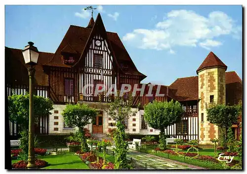 Cartes postales moderne Deauville L hotel de ville et l office du tourisme