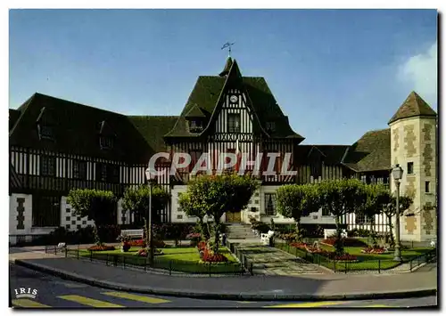 Cartes postales moderne Deauville Trouville L Hotel de Ville Style Normand et son jardin