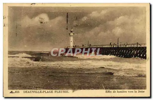 Cartes postales Deauville Plage Fleurie Effect de lumiere vers la Jetee