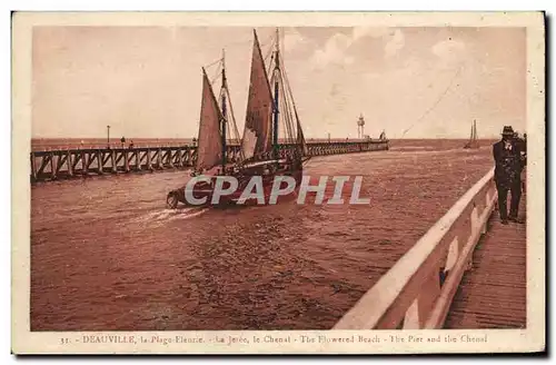 Ansichtskarte AK Deauville La Plage Fleurie La Jetee le Chenal Bateau