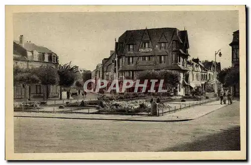 Cartes postales Deauville Plage Fleurie Place Morny