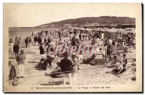 Ansichtskarte AK Deauville La Plage a l heure du Bain