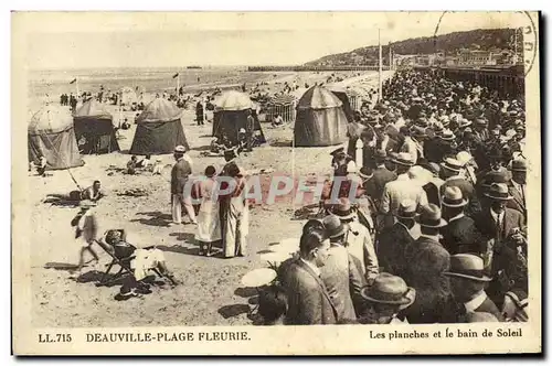 Ansichtskarte AK Deauville Plage Fleurie Les planches et le bain de Soleil