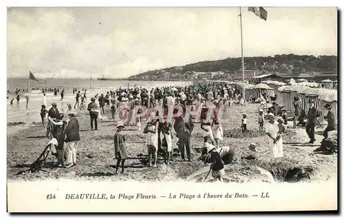 Ansichtskarte AK Deauville La Plage Fleurie La Plage a l heure du Bain