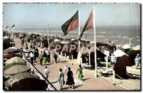 Ansichtskarte AK Deauville La Plage Fleurie La Promenade des Planches