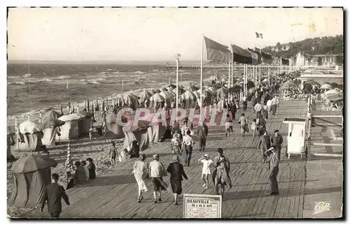 Ansichtskarte AK Deauville Plage Fleurie Les Planches et la Plage a maree haute