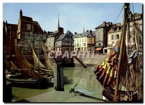 Cartes postales moderne Honfleur Bassin de la Lieutenance et quai Beaulieu Bateaux