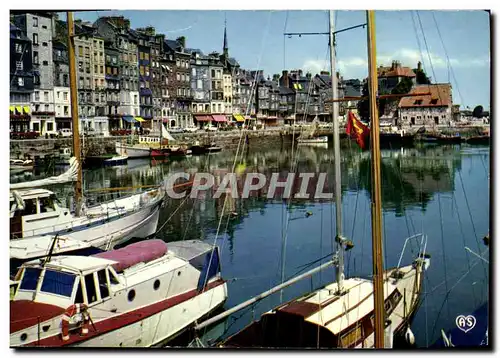 Cartes postales moderne Honfleur Le Vieux bassin le quai Ste Catherine et la Lieutenace Bateaux