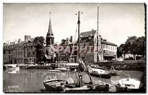 Cartes postales moderne Honfleur Le Vieux Bassin et le Musee Bateaux