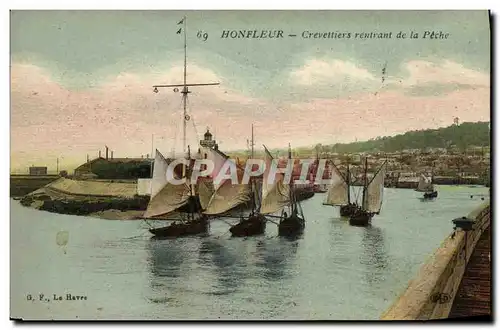 Cartes postales Honfleur Crevettiers rentrant de la Peche Bateaux