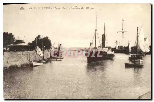 Ansichtskarte AK Honfleur L Arrivee du Bateau du Havre