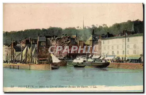 Ansichtskarte AK Honfleur Hotel du Cheval Blanc et Bateau du Havre