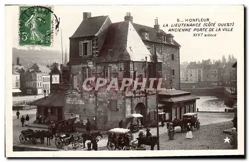 Cartes postales Honfleur La Lieutenance Ancienne porte de la ville