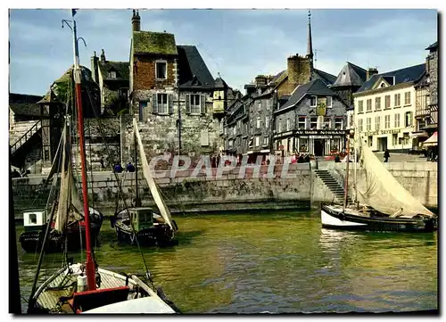 Cartes postales moderne Honfleur La Lieutenance et la Place Hamelin Bateaux