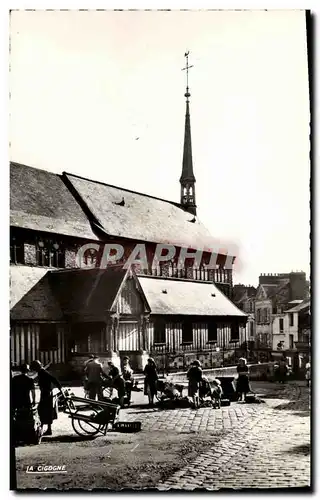 Cartes postales moderne Honfleur La Place Sainte Catherine L eglise Marche