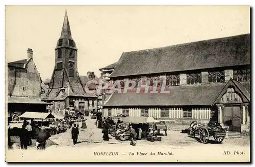Cartes postales Honfleur La Place du Marche