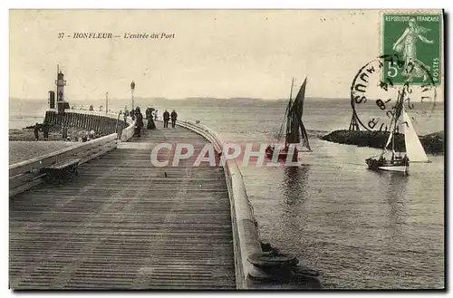 Cartes postales Honfleur L Entree du Port Bateaux