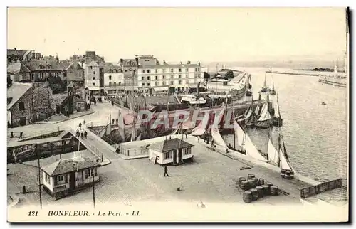 Cartes postales Honfleur Le Port Bateaux