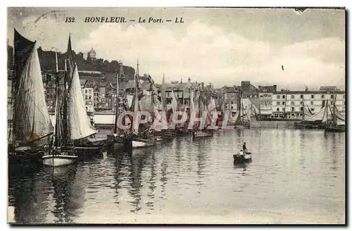 Cartes postales Honfleur Le Port Bateaux