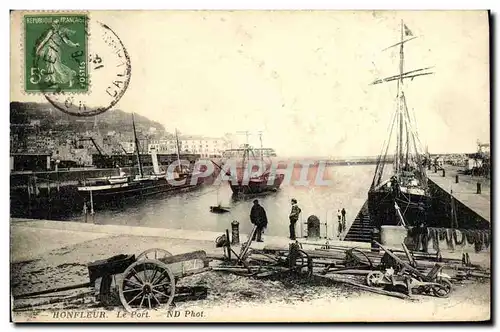 Cartes postales Honfleur Le Port Bateaux