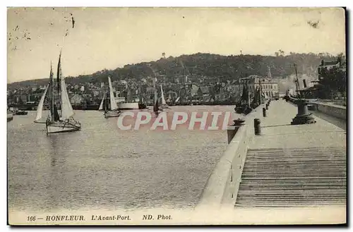 Ansichtskarte AK Honfleur L Avant Port Bateaux