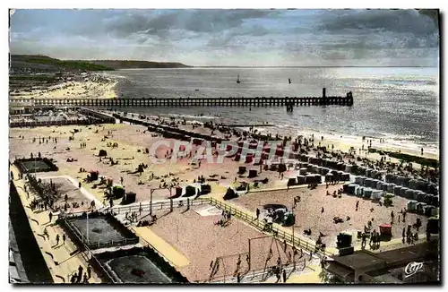 Cartes postales moderne Deauville Trouville Vue generale des deux Plages et la nouvelle Jetee