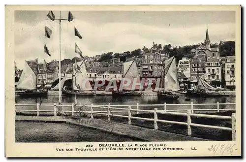 Ansichtskarte AK Deauville La Plage Fleurie Vue sur Trouville et l Eglise Notre Dame des Victoires Bateaux