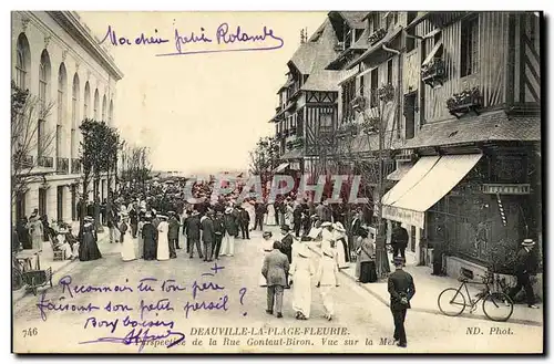 Cartes postales Deauville La Plage Fleurie Prespective de la Rue Gontaut Biron Vue sur la Mer