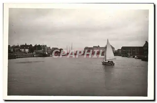 Cartes postales moderne Deauville le port