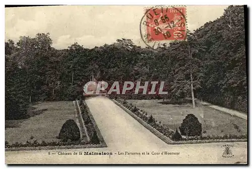 Cartes postales Chateau de la Malmaison les Parterres et la Cour d Honneur