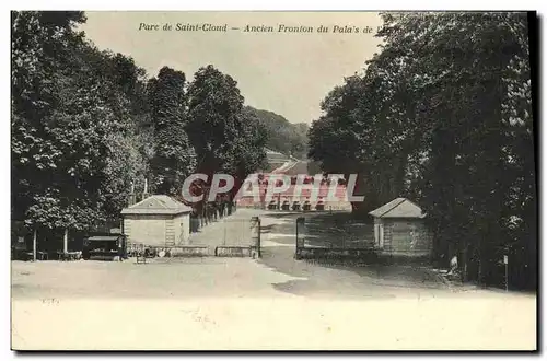 Cartes postales Parc de Saint Cloud Ancien Fronton du Palais de L Eglise