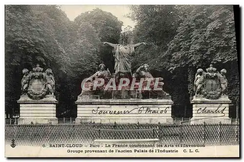 Ansichtskarte AK Parc De Saint Cloud La France Couronnant Les Arts et L Invention Groupe provenant de l ancien pa