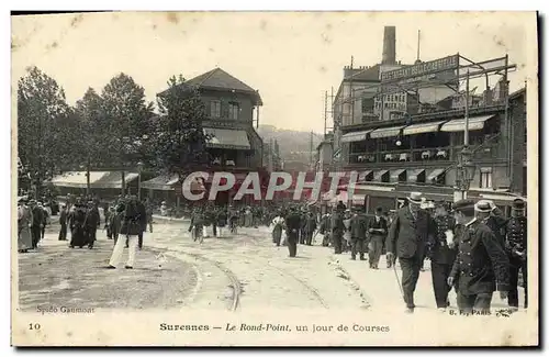 Ansichtskarte AK Suresnes Le Rond Point Un Jour de Courses Hippisme Chevaux