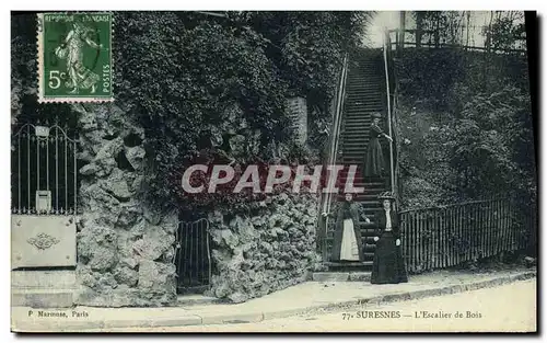 Ansichtskarte AK Suresnes L Escalier de Bois Femmes