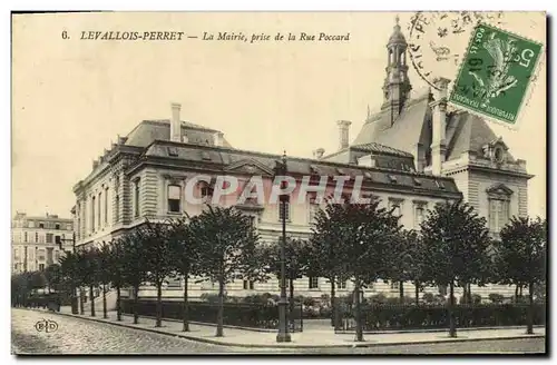 Ansichtskarte AK Levallois Perret La Mairie prise de la Rue Poccard