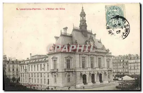 Ansichtskarte AK Levallois Perret L Hotel de Ville Kiosque