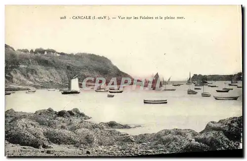 Cartes postales Cancale Vue sur les Falaises et la pleine mer Bateaux