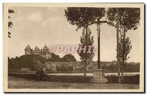 Cartes postales Combourg Vue generale du chateau et de l etang