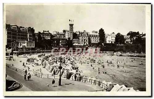 Cartes postales moderne Dinard Un Coin de la Plage Hotel Royal et Crystal Hotel