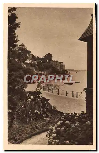 Cartes postales Dinard Un coin de la Promenade du Clair de Lune